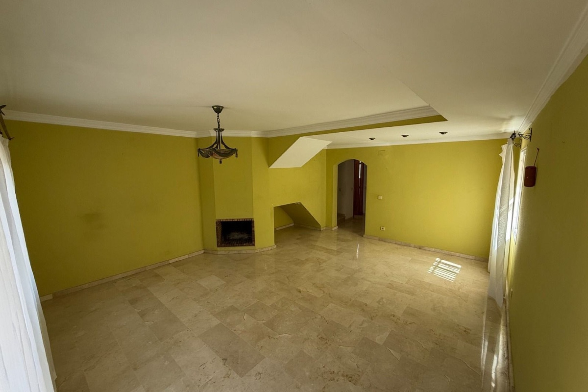 Wiederverkauf - Villa - Marbella - Marbella Centro