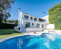 Wiederverkauf - Villa - Marbella - Marbella Centro
