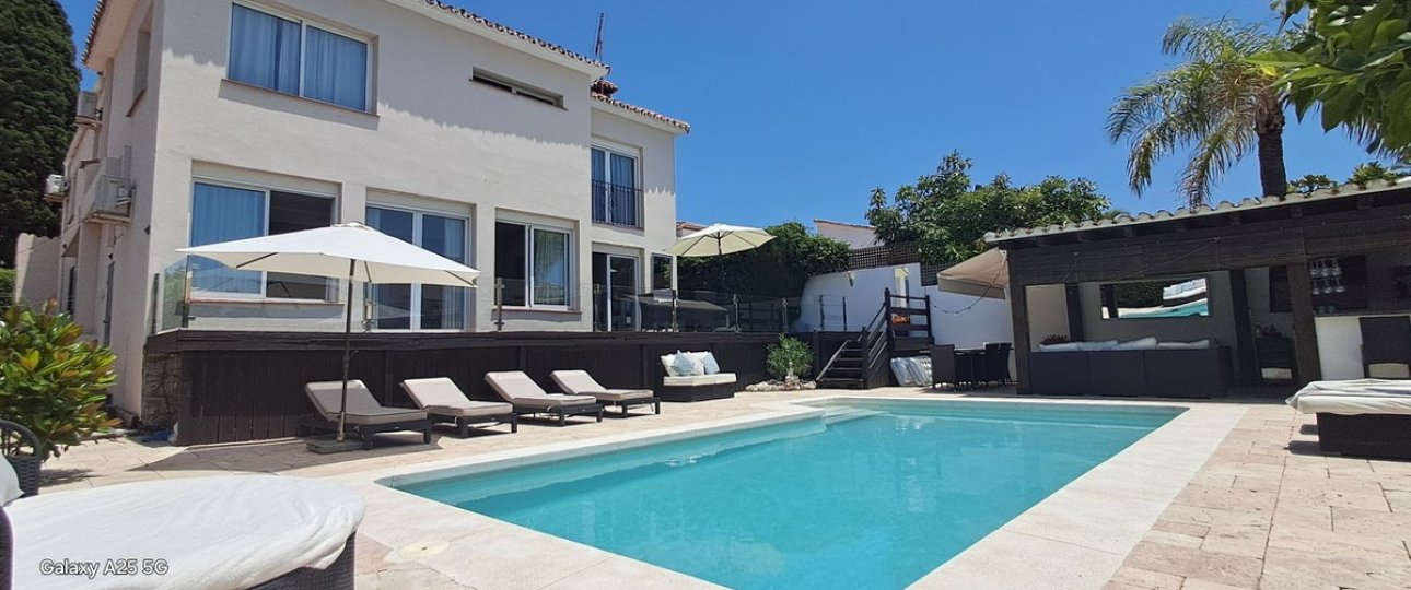 Wiederverkauf - Villa - Marbella - Marbella Centro