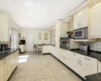 Wiederverkauf - Villa - Marbella - Marbesa