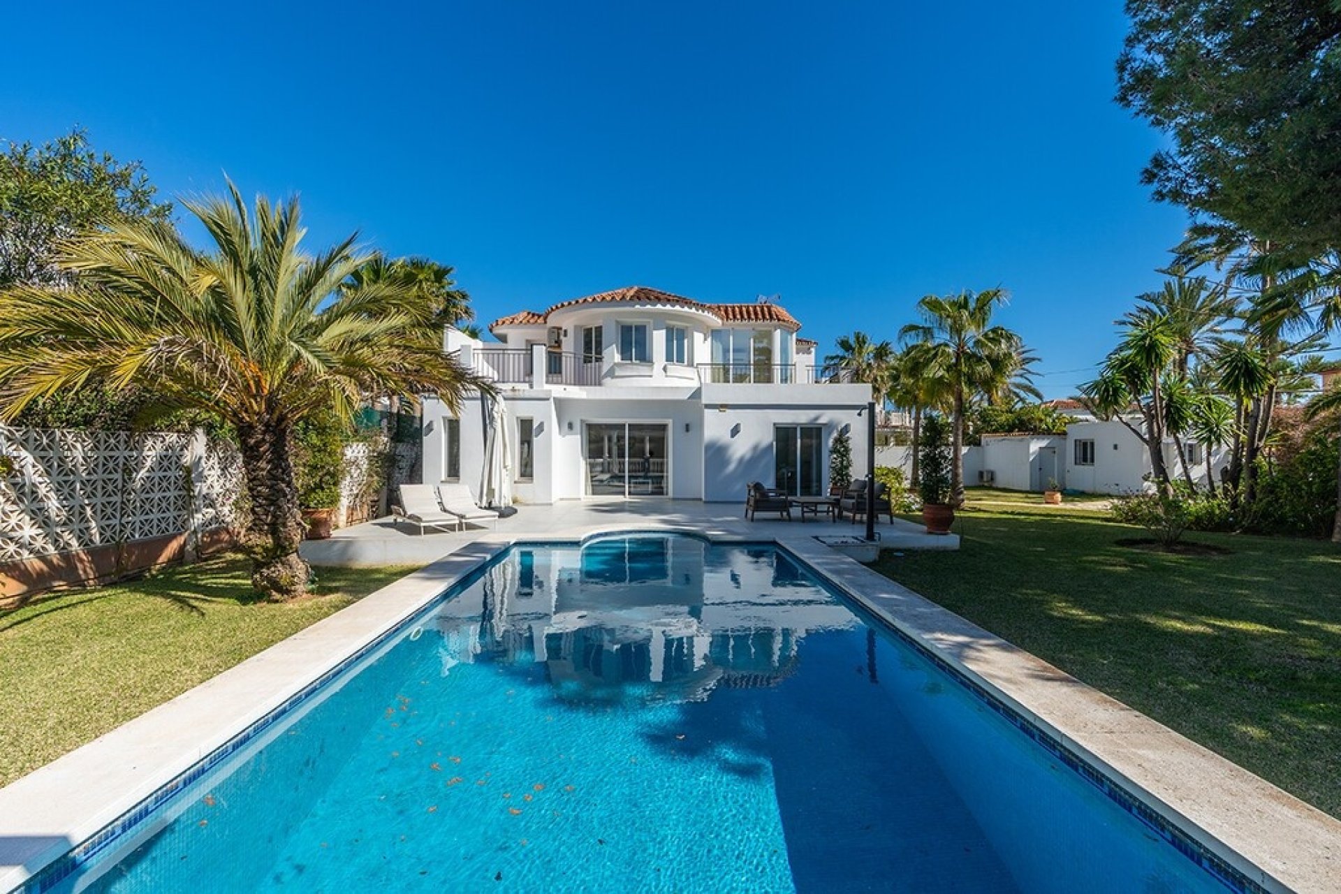 Wiederverkauf - Villa - Marbella - Marbesa