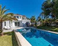 Wiederverkauf - Villa - Marbella - Marbesa