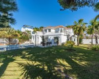 Wiederverkauf - Villa - Marbella - Marbesa