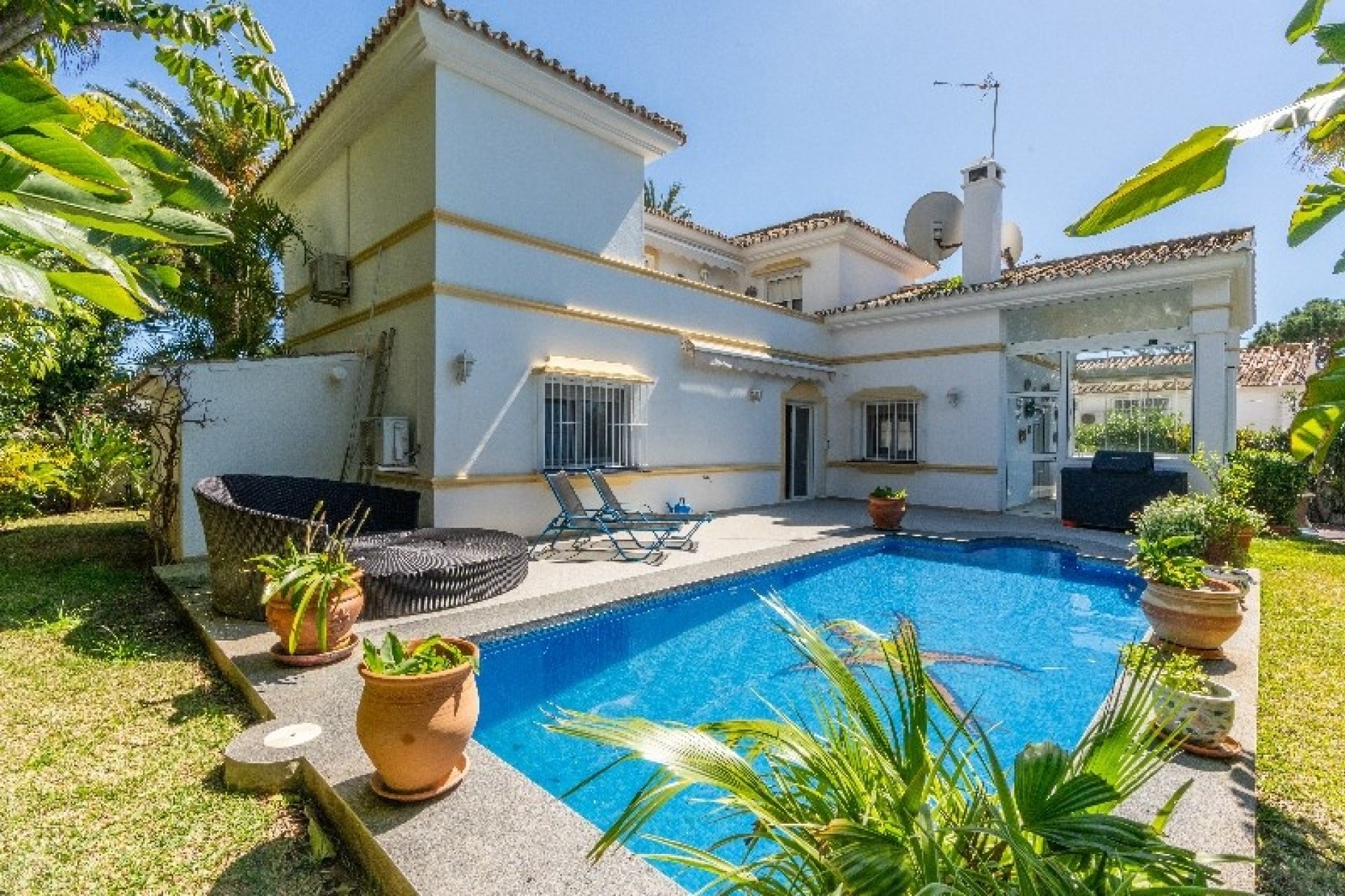 Wiederverkauf - Villa - Marbella - Marbesa