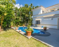 Wiederverkauf - Villa - Marbella - Marbesa