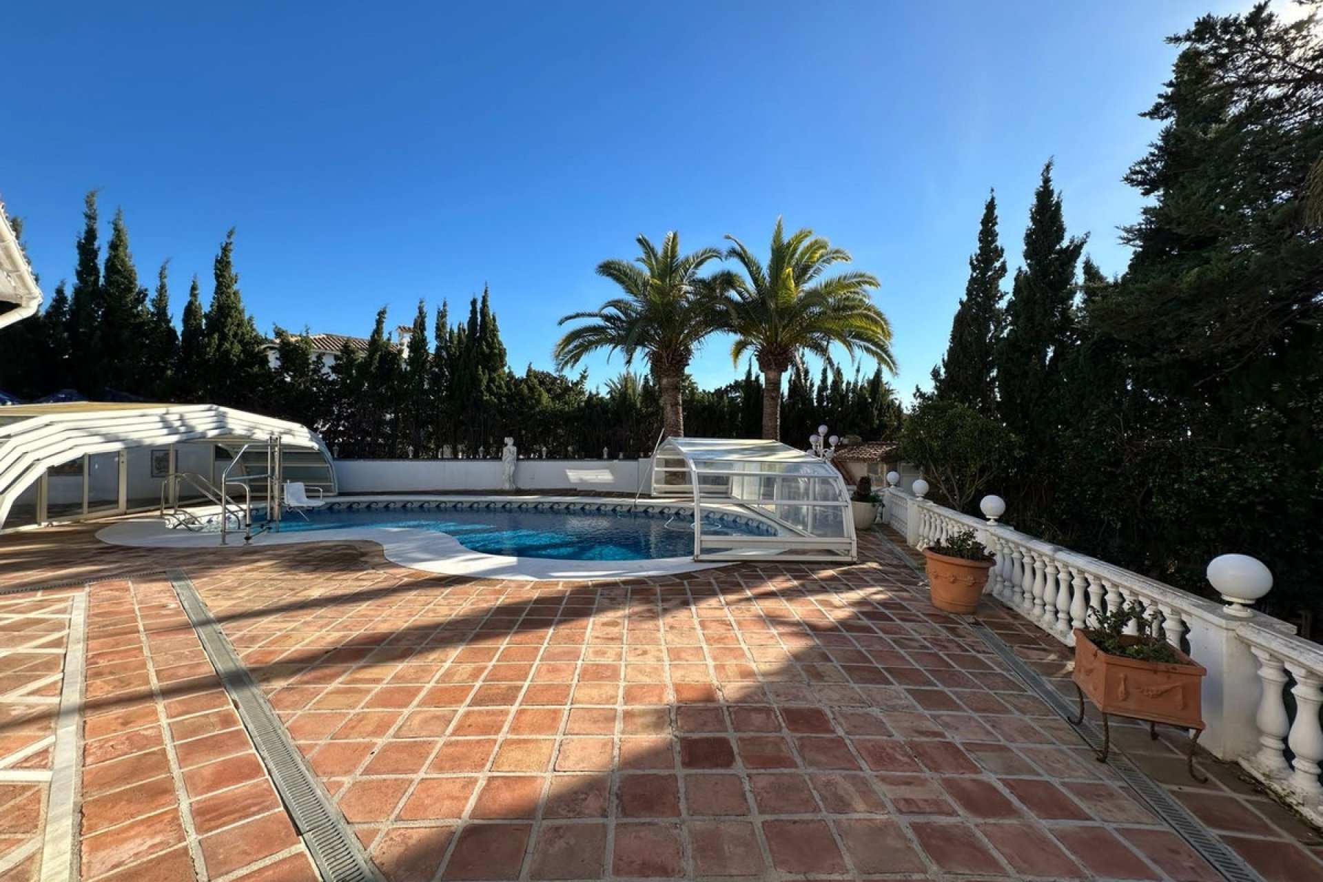 Wiederverkauf - Villa - Marbella - Marbesa