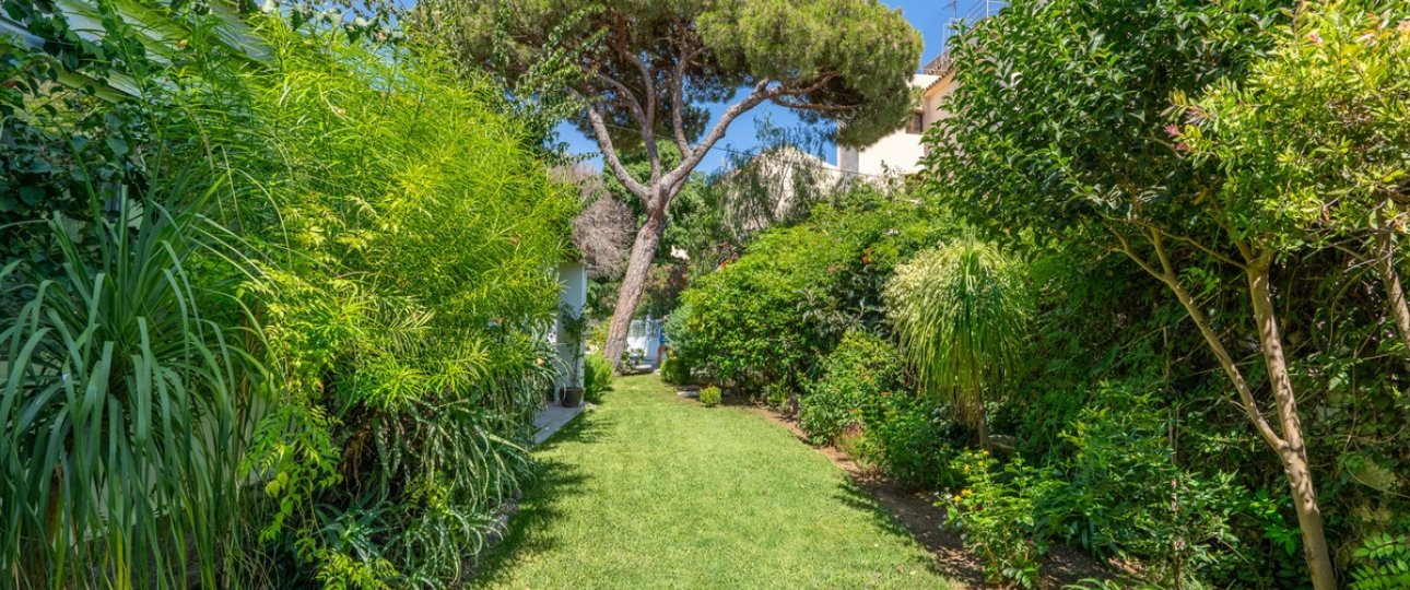 Wiederverkauf - Villa - Marbella - Marbesa