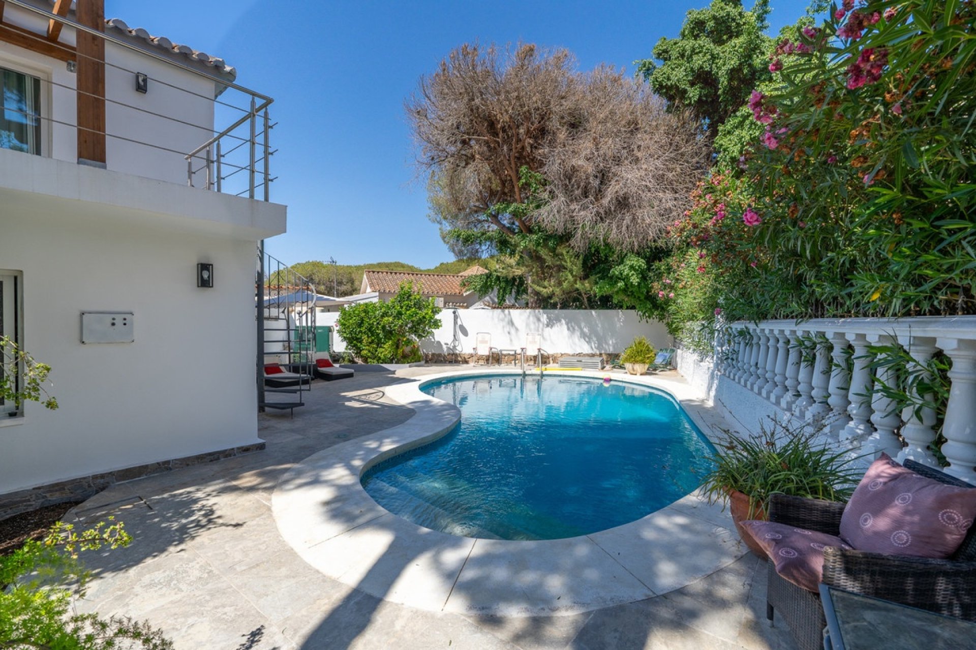 Wiederverkauf - Villa - Marbella - Marbesa