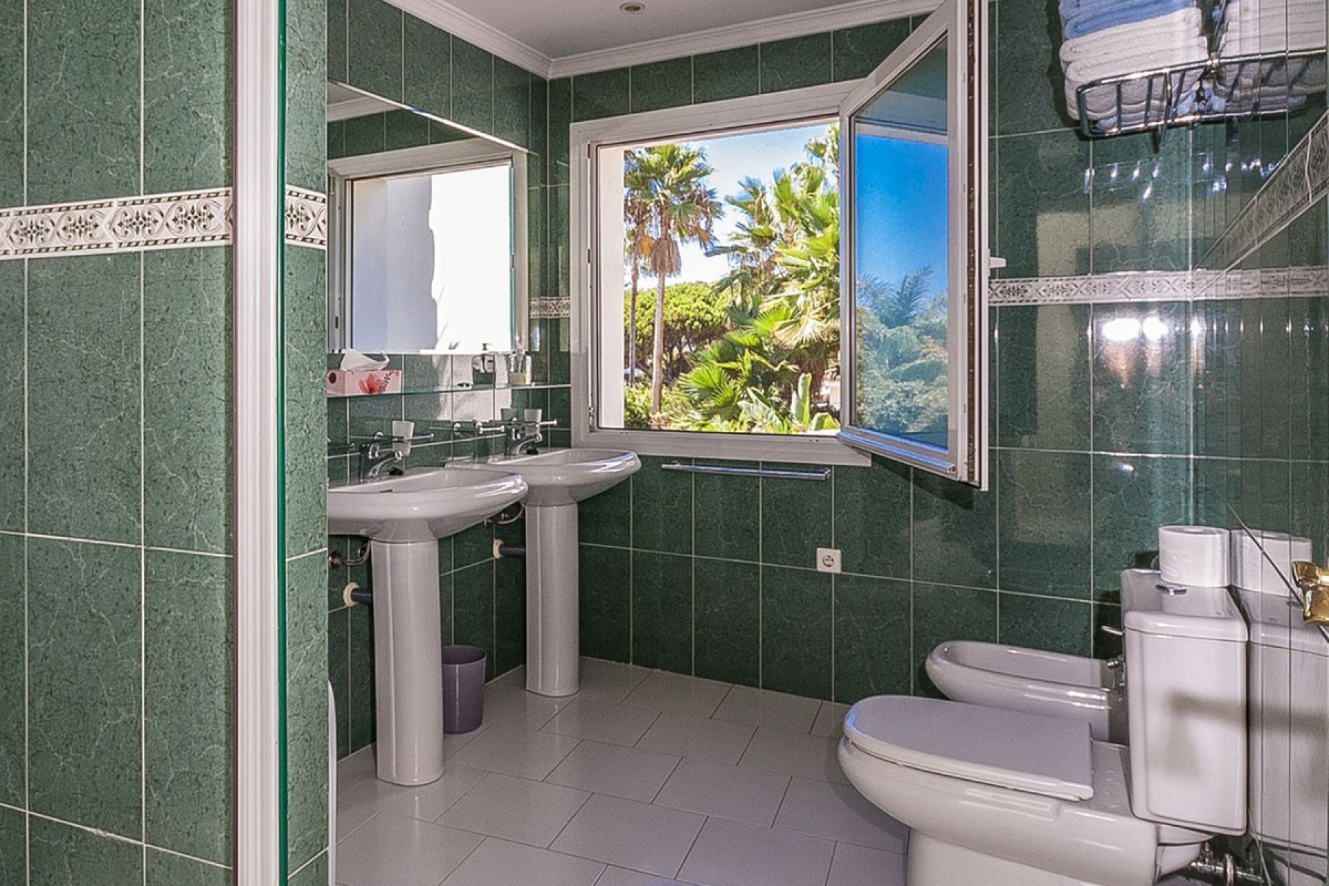Wiederverkauf - Villa - Marbella - Marbesa