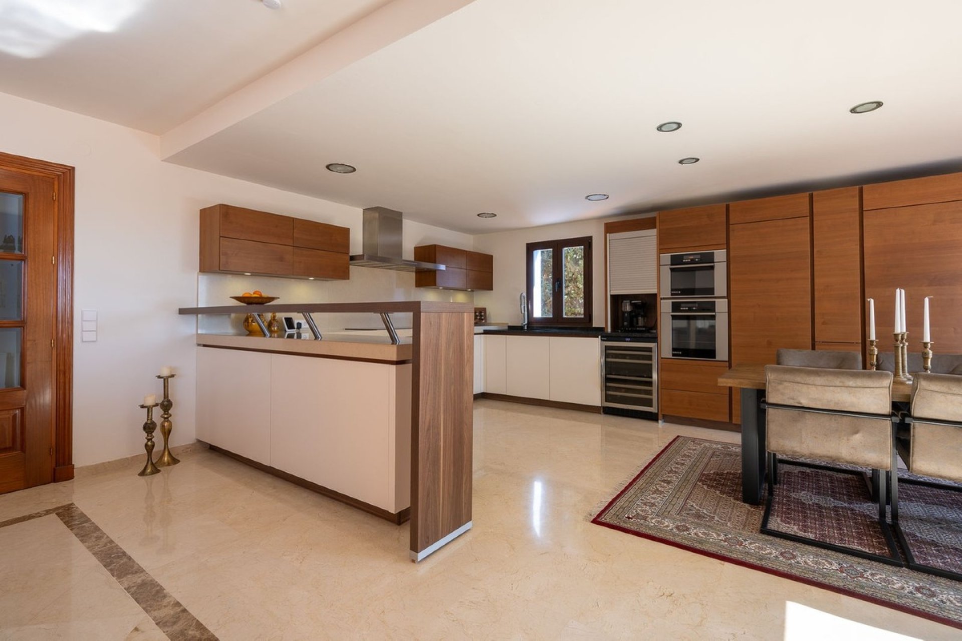 Wiederverkauf - Villa - Marbella - Marbesa