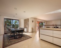 Wiederverkauf - Villa - Marbella - Marbesa