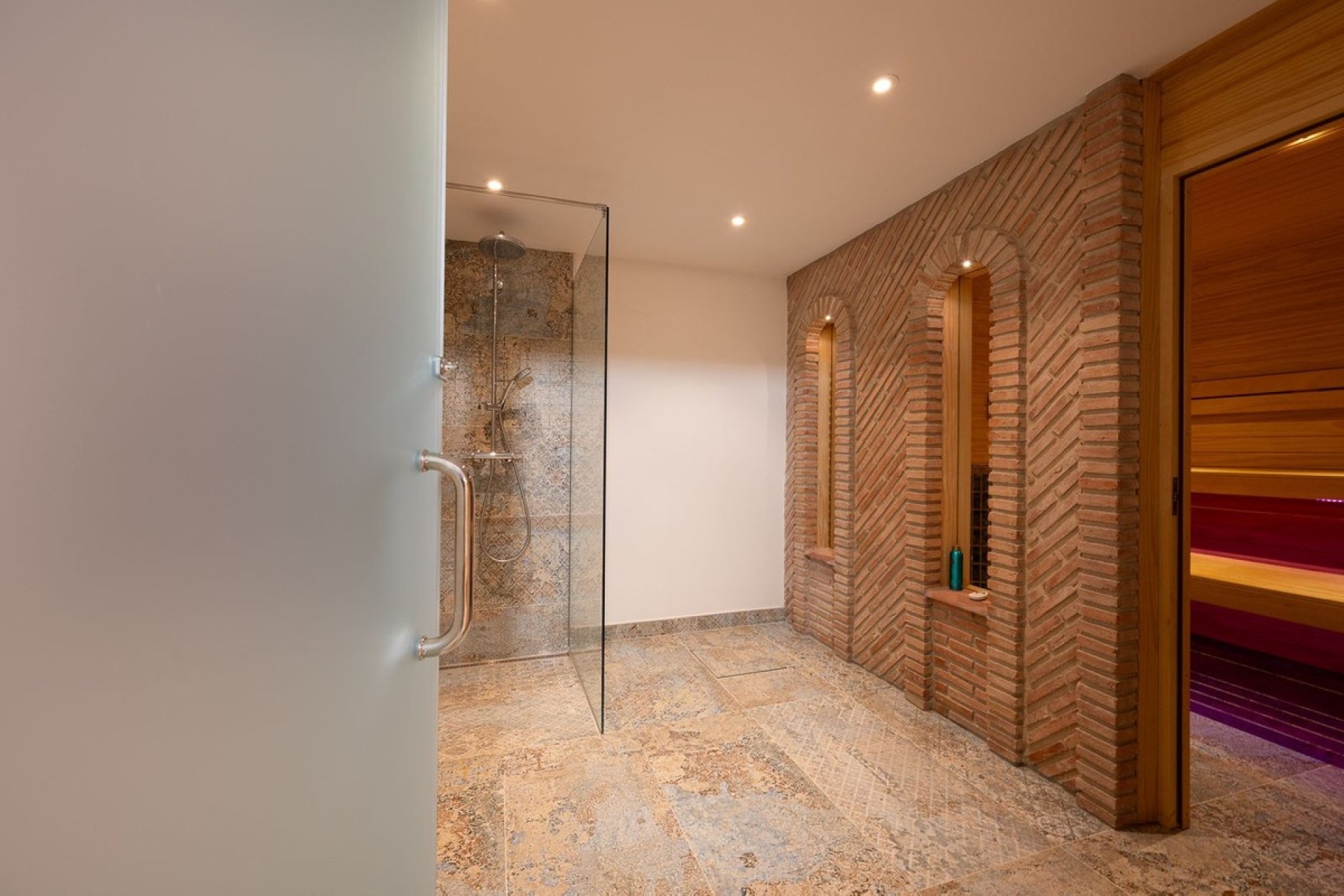 Wiederverkauf - Villa - Marbella - Marbesa