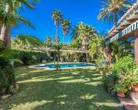 Wiederverkauf - Villa - Marbella - Marbesa