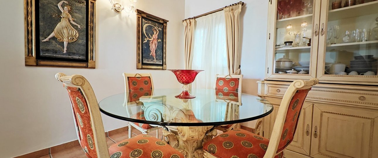 Wiederverkauf - Villa - Marbella - Marbesa