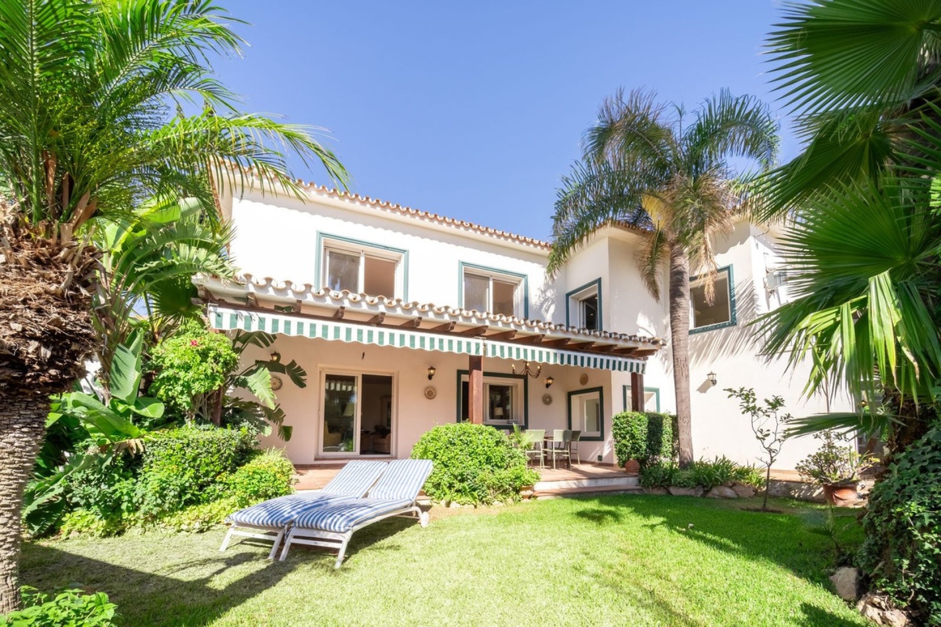 Wiederverkauf - Villa - Marbella - Marbesa