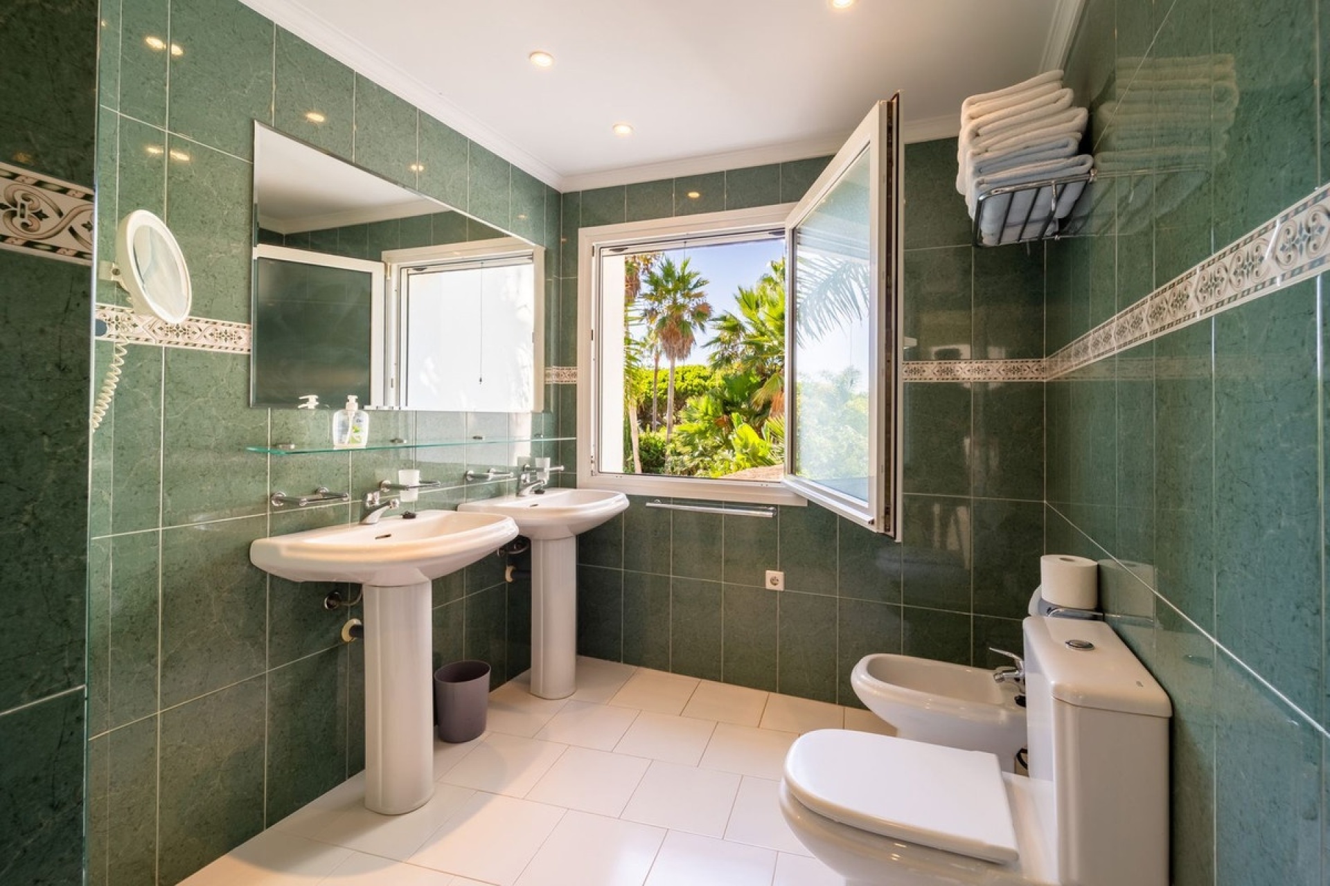 Wiederverkauf - Villa - Marbella - Marbesa