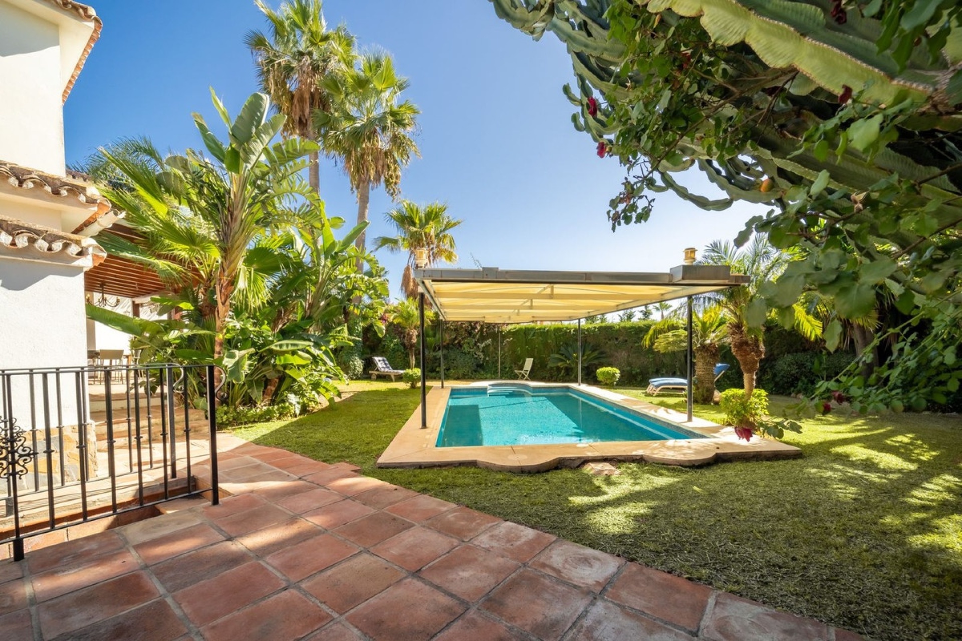 Wiederverkauf - Villa - Marbella - Marbesa