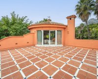 Wiederverkauf - Villa - Marbella - Nagüeles
