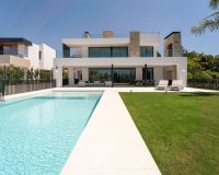 Wiederverkauf - Villa - Marbella - Nueva Andalucía