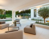 Wiederverkauf - Villa - Marbella - Nueva Andalucía