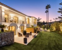 Wiederverkauf - Villa - Marbella - Nueva Andalucía