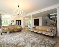 Wiederverkauf - Villa - Marbella - Nueva Andalucía