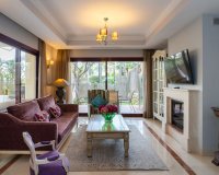 Wiederverkauf - Villa - Marbella - Nueva Andalucía