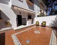 Wiederverkauf - Villa - Marbella - Nueva Andalucía