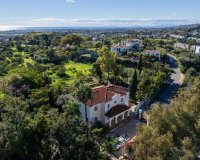 Wiederverkauf - Villa - Marbella - Nueva Andalucía