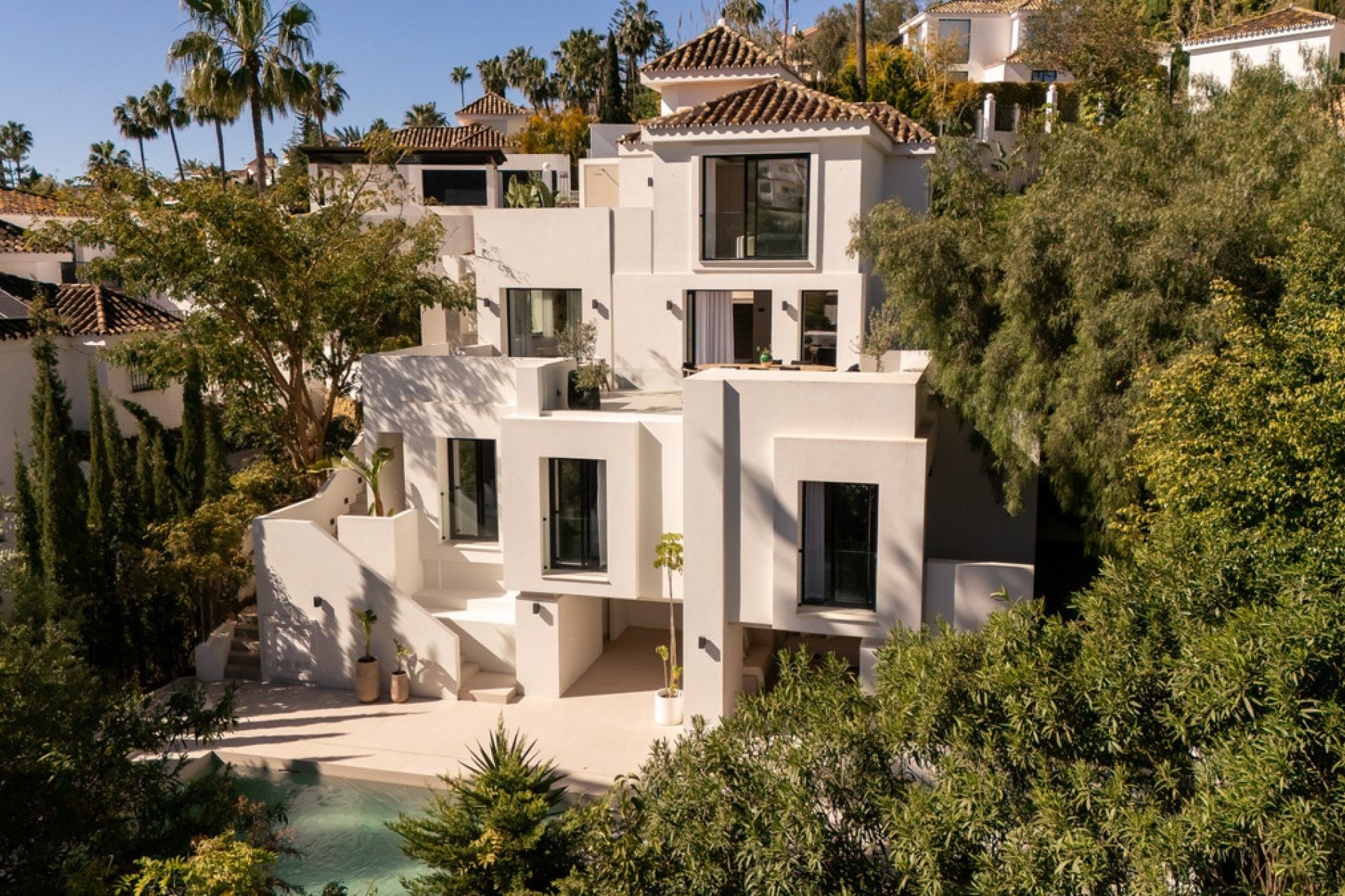 Wiederverkauf - Villa - Marbella - Nueva Andalucía