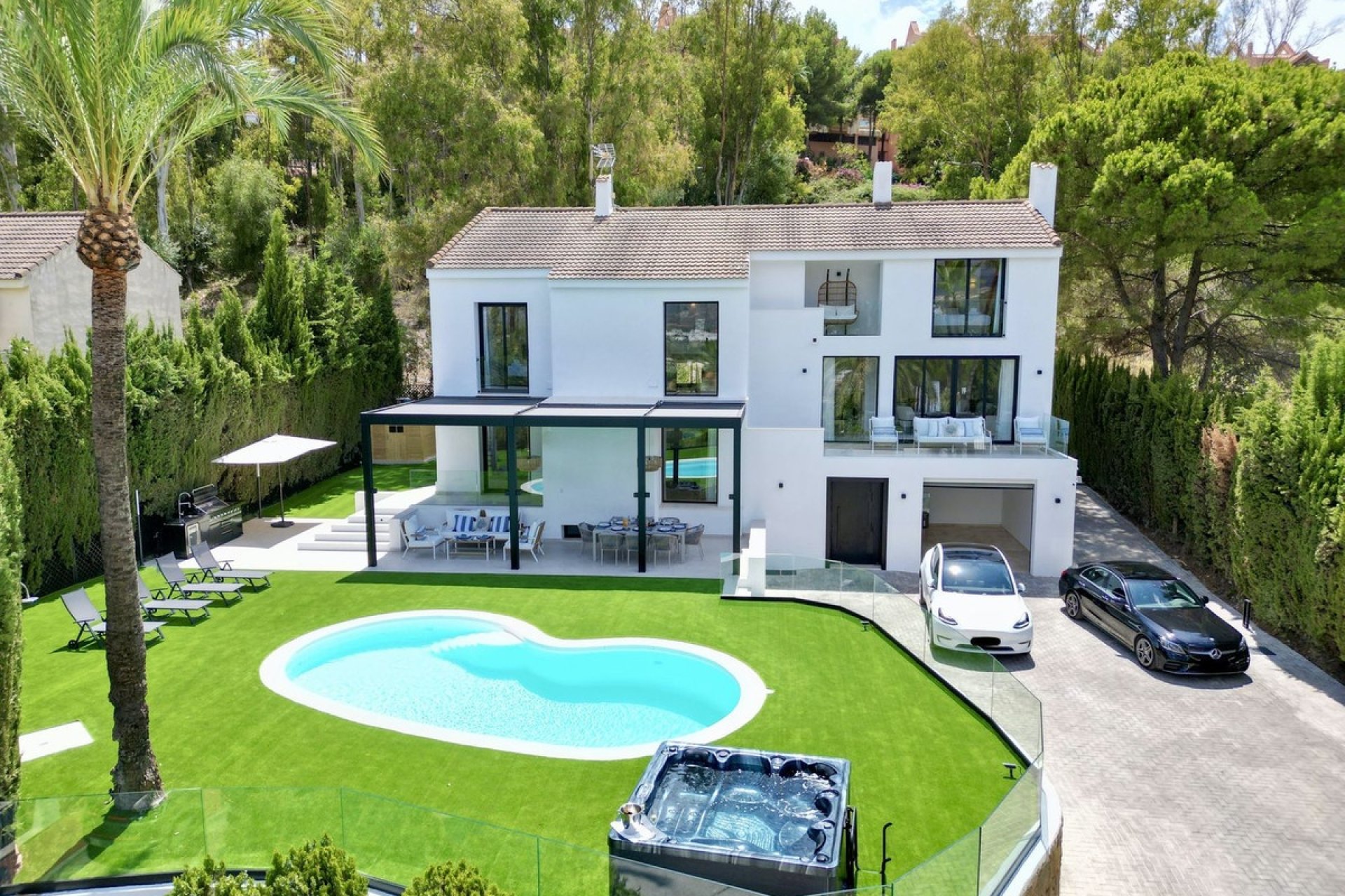 Wiederverkauf - Villa - Marbella - Nueva Andalucía