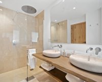 Wiederverkauf - Villa - Marbella - Nueva Andalucía