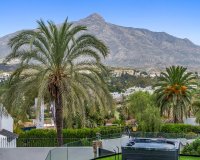 Wiederverkauf - Villa - Marbella - Nueva Andalucía