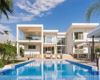 Wiederverkauf - Villa - Marbella - Nueva Andalucía