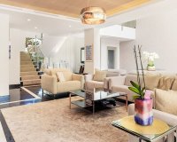 Wiederverkauf - Villa - Marbella - Nueva Andalucía