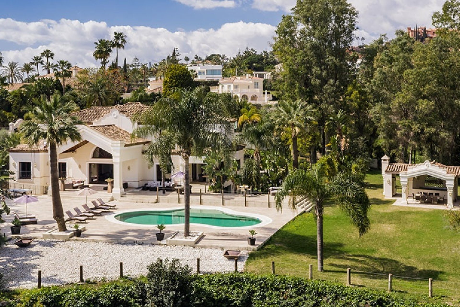 Wiederverkauf - Villa - Marbella - Nueva Andalucía