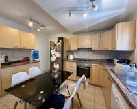 Wiederverkauf - Villa - Marbella - Nueva Andalucía