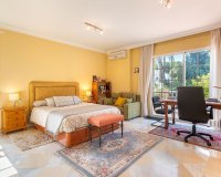 Wiederverkauf - Villa - Marbella - Nueva Andalucía