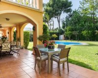Wiederverkauf - Villa - Marbella - Nueva Andalucía