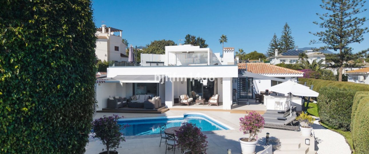 Wiederverkauf - Villa - Marbella - Nueva Andalucía