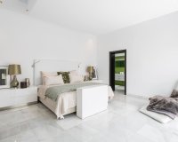 Wiederverkauf - Villa - Marbella - Nueva Andalucía