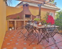 Wiederverkauf - Villa - Marbella - Nueva Andalucía
