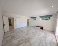 Wiederverkauf - Villa - Marbella - Nueva Andalucía
