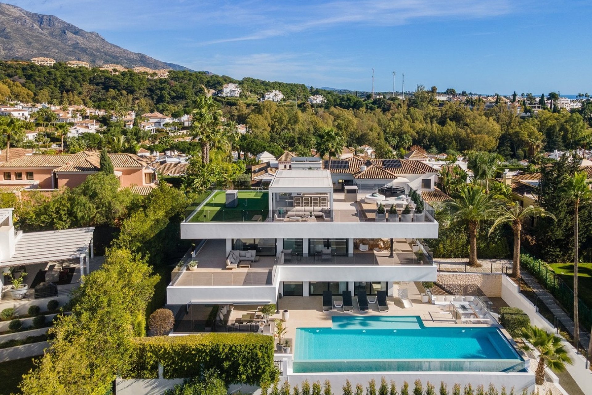 Wiederverkauf - Villa - Marbella - Nueva Andalucía