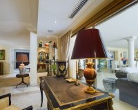 Wiederverkauf - Villa - Marbella - Nueva Andalucía