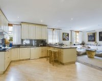 Wiederverkauf - Villa - Marbella - Nueva Andalucía