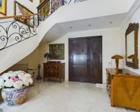 Wiederverkauf - Villa - Marbella - Nueva Andalucía