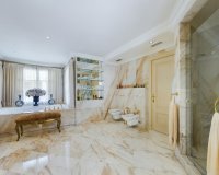 Wiederverkauf - Villa - Marbella - Nueva Andalucía