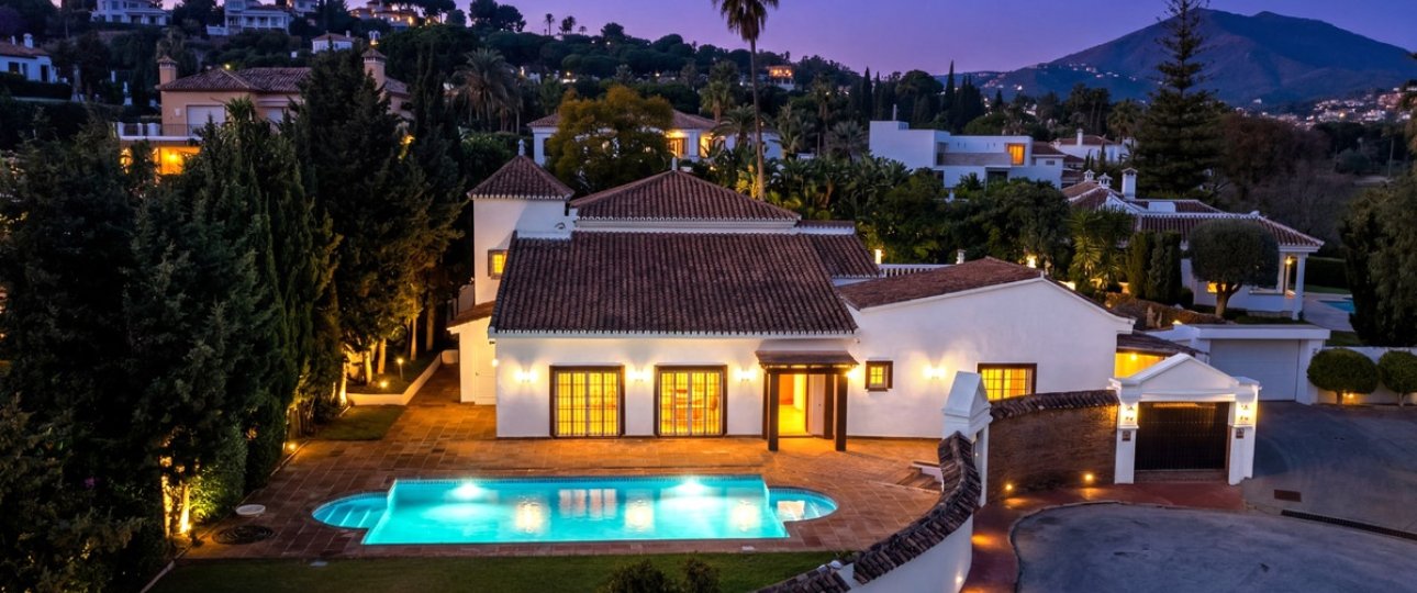 Wiederverkauf - Villa - Marbella - Nueva Andalucía