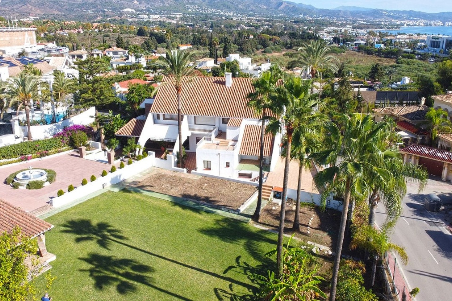 Wiederverkauf - Villa - Marbella - Nueva Andalucía